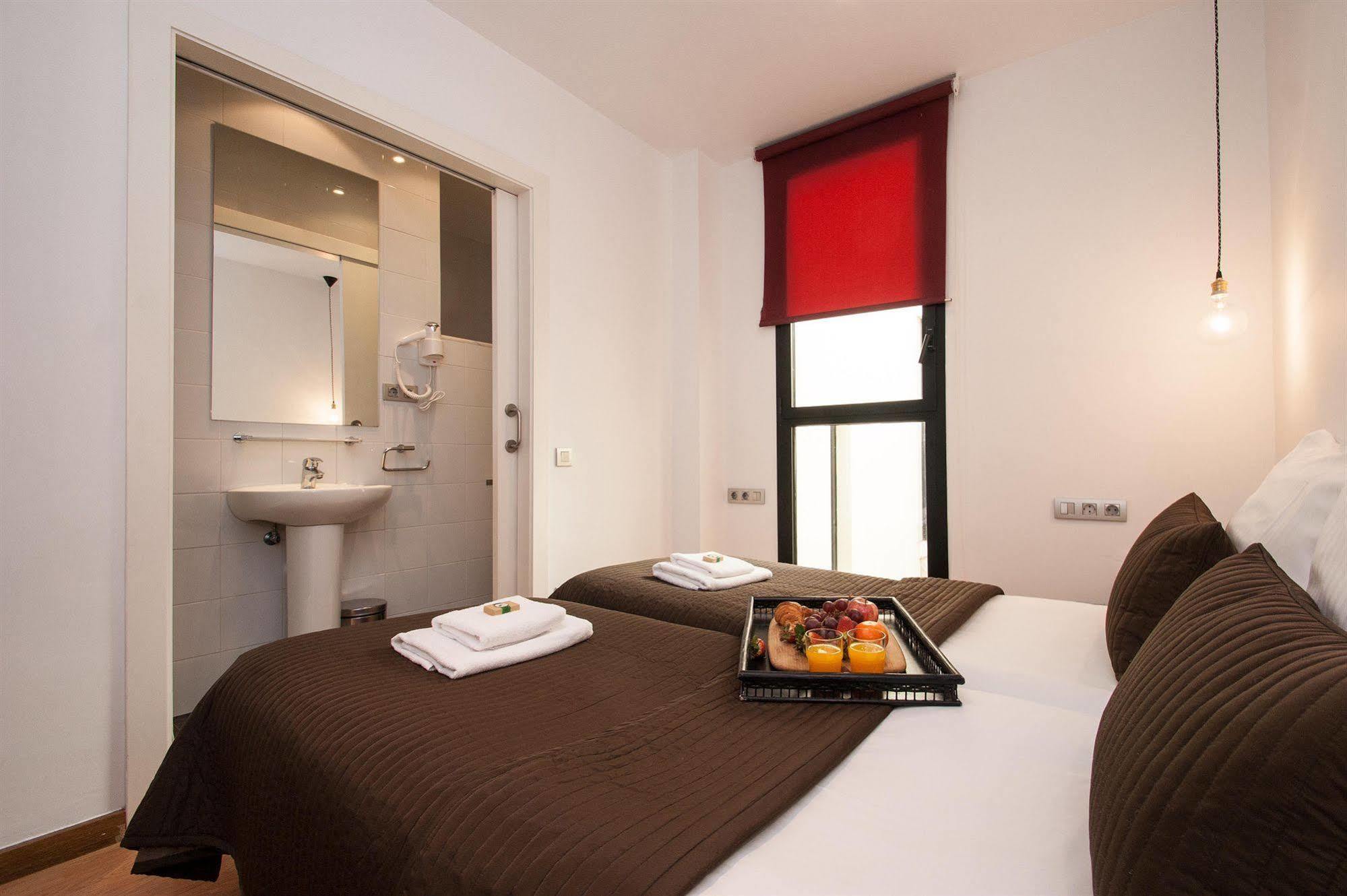 ברצלונה Short Stay Group Liceu Serviced Apartments מראה חיצוני תמונה