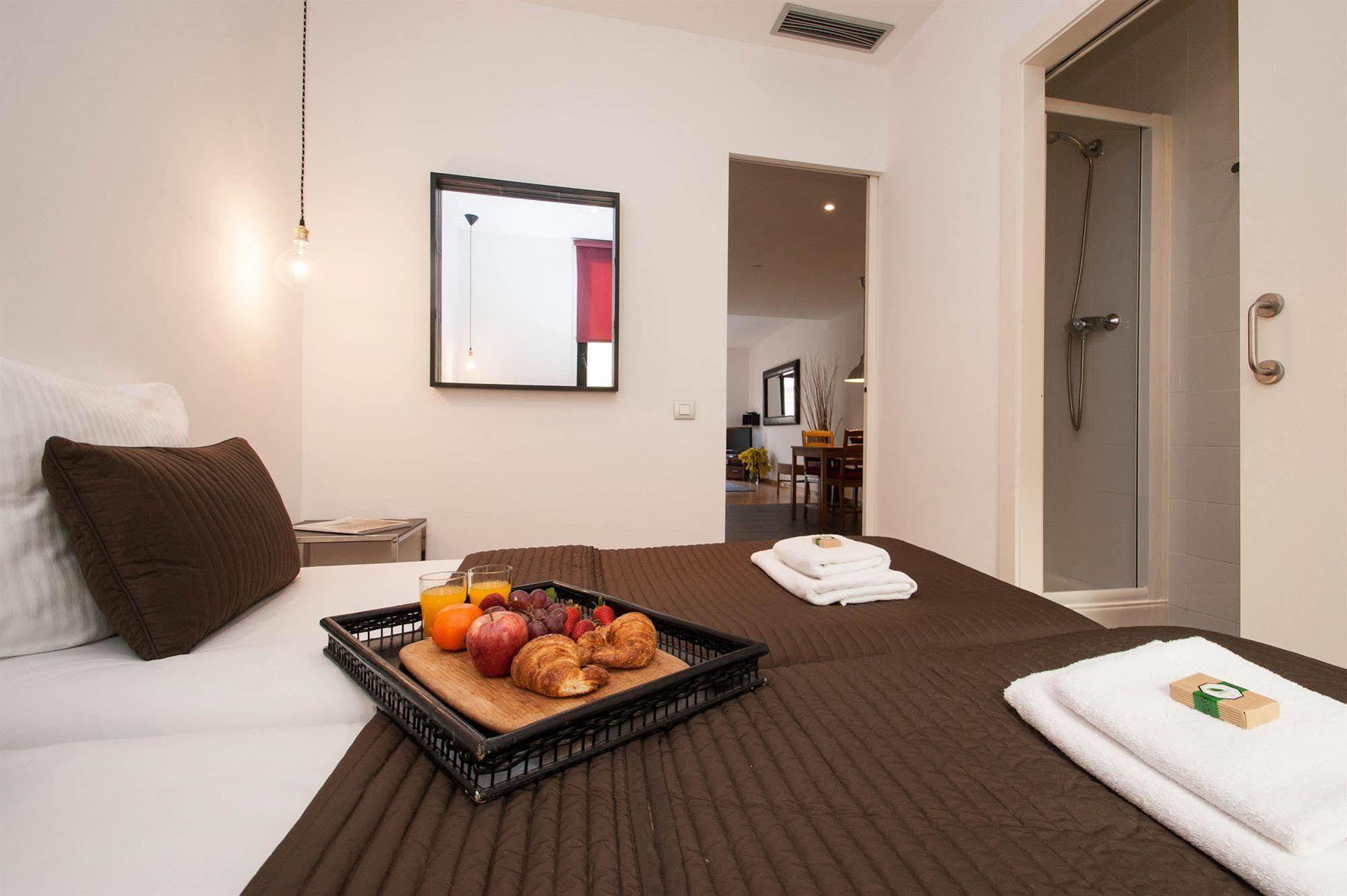 ברצלונה Short Stay Group Liceu Serviced Apartments מראה חיצוני תמונה