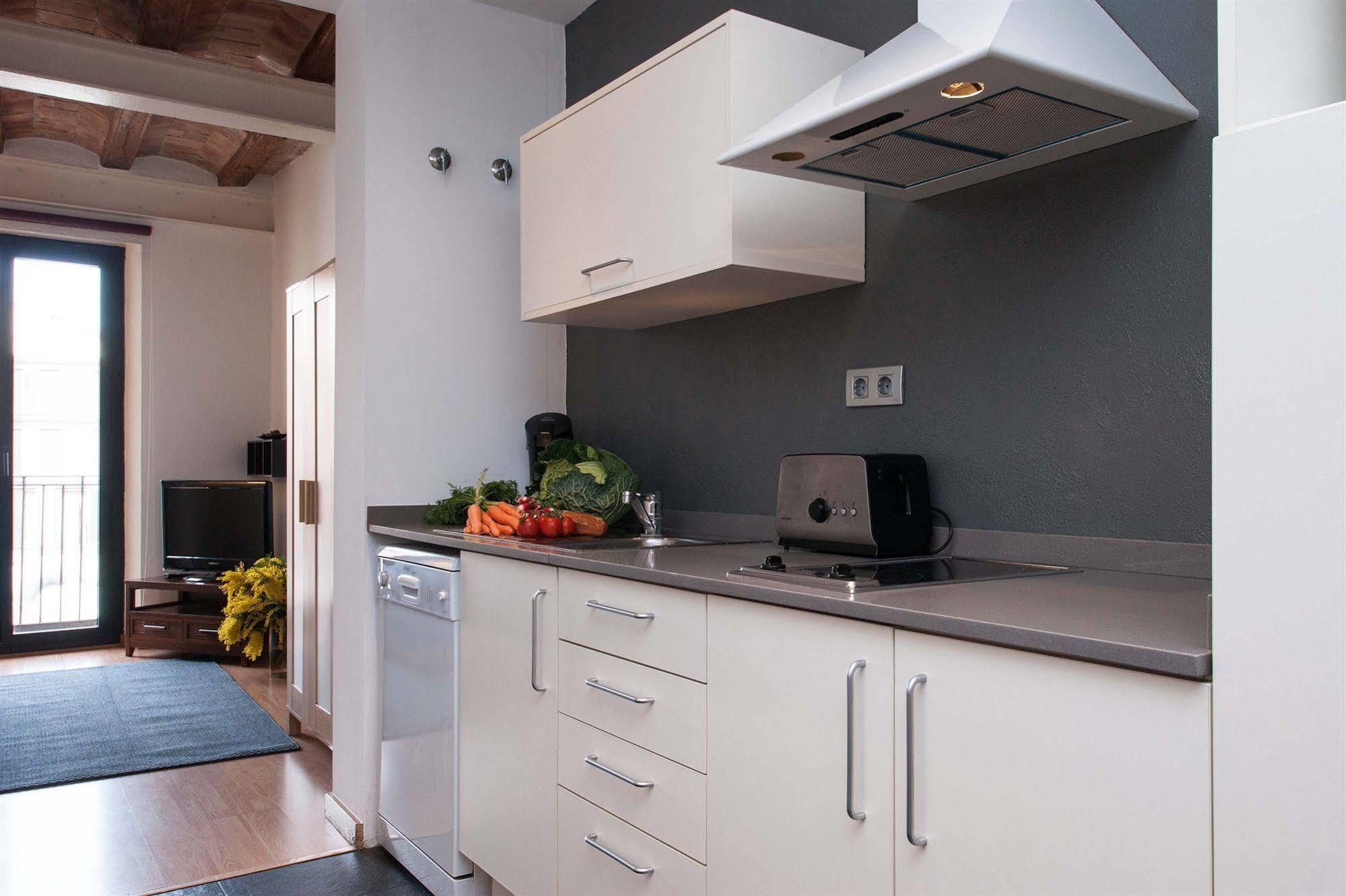ברצלונה Short Stay Group Liceu Serviced Apartments מראה חיצוני תמונה