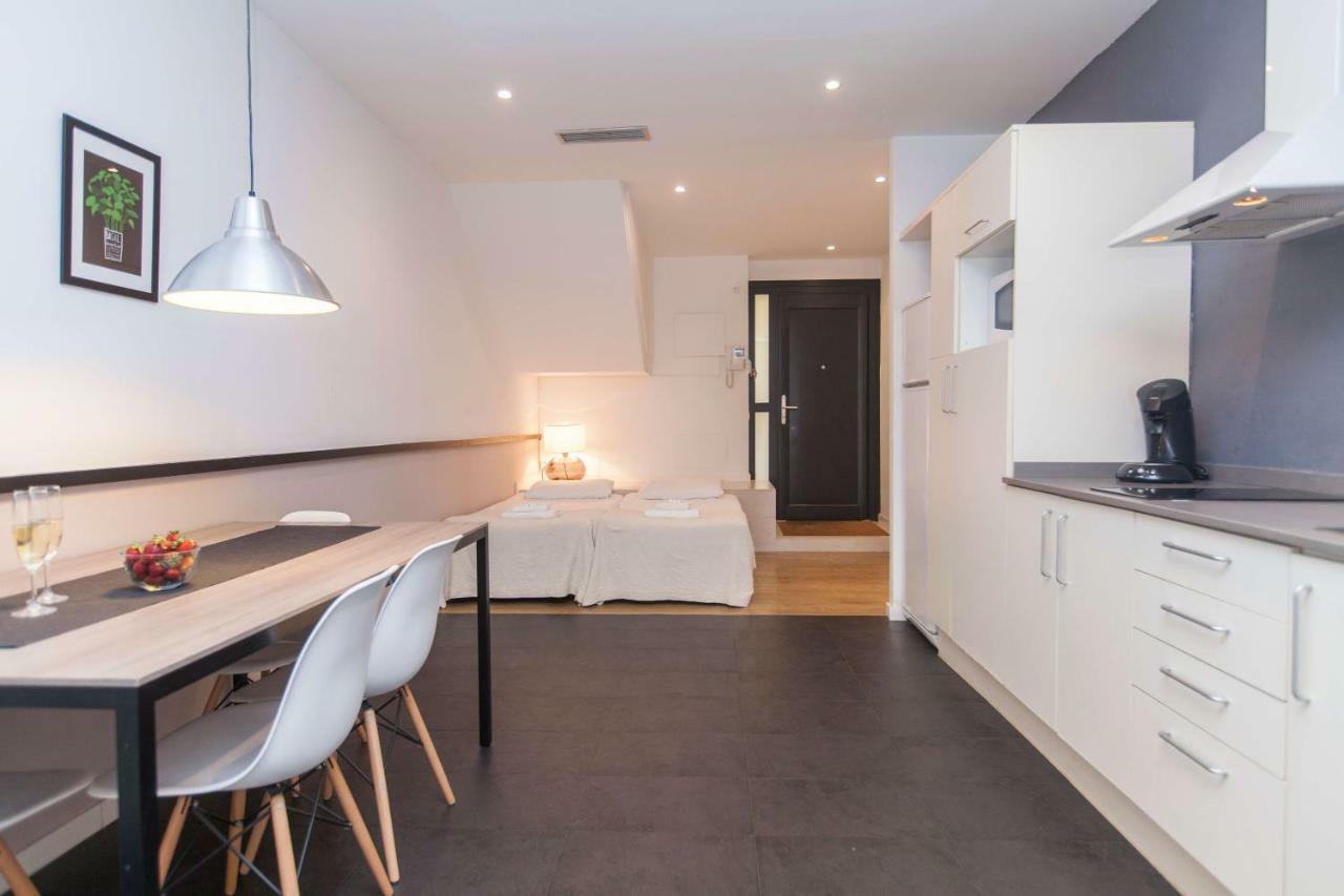 ברצלונה Short Stay Group Liceu Serviced Apartments מראה חיצוני תמונה